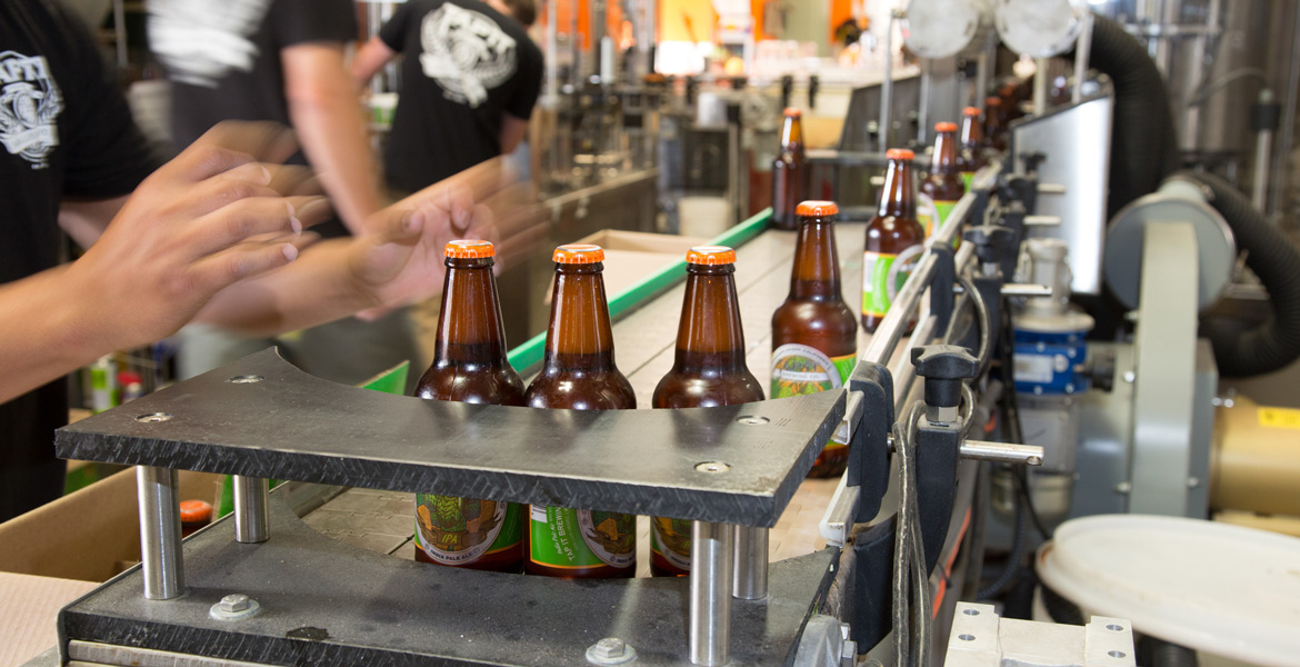San Luis Obispo TapIt Bottling Line Photography - Studio 101 West Photography